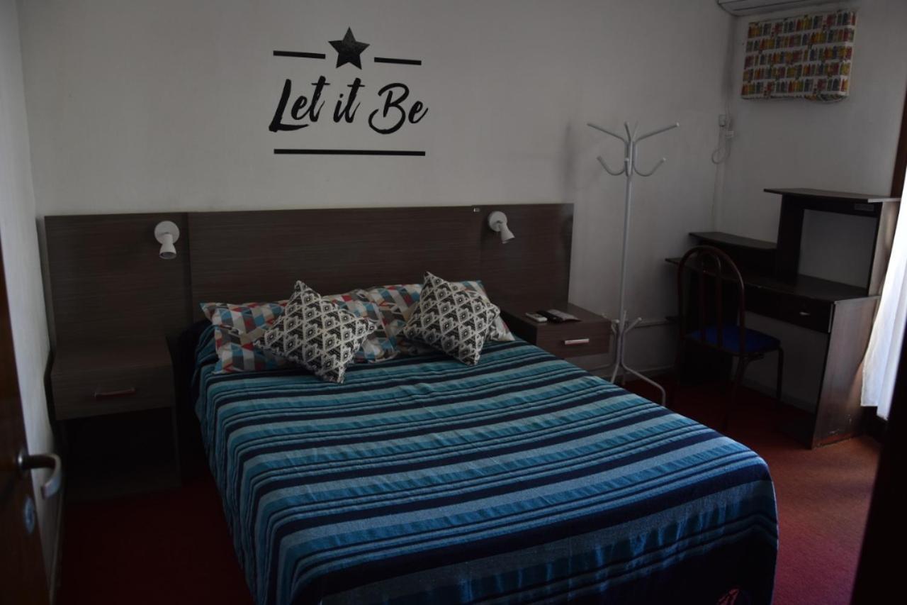 D'Charruas Hostel กองกอร์เดีย ภายนอก รูปภาพ